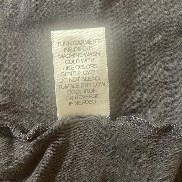 Tshirt - Picture 4 of 4